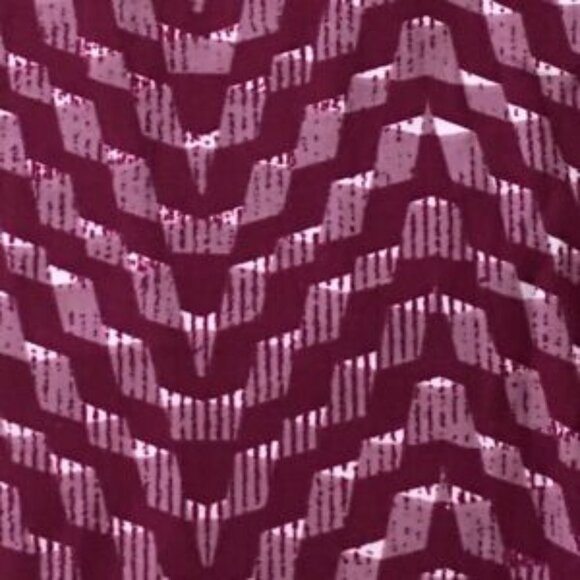 NWT LulaRoe TC Leggings Wavy Chevron Zig Zag Pattern Women Tall & Curvy LLR NEW - Picture 2 of 3